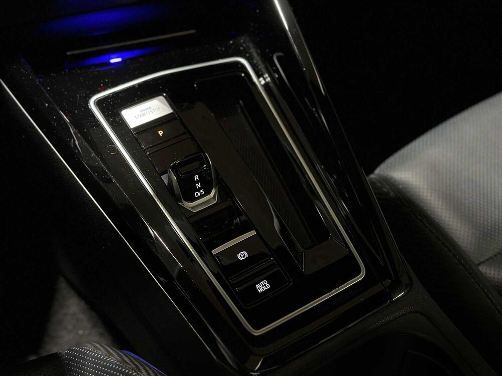 Volkswagen Golf VIII R 4Motion 20th Annniversary -AKRAPOVIC- 2.0 TSI 333hp 2023 LIMITED (Golf 8), NL REGISTRIERUNG