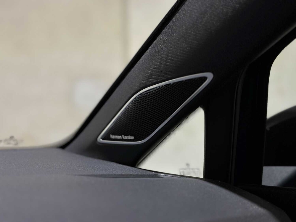 Volkswagen Golf VIII R 4Motion 20th Annniversary -AKRAPOVIC- 2.0 TSI 333hp 2023 LIMITED (Golf 8), NL REGISTRIERUNG