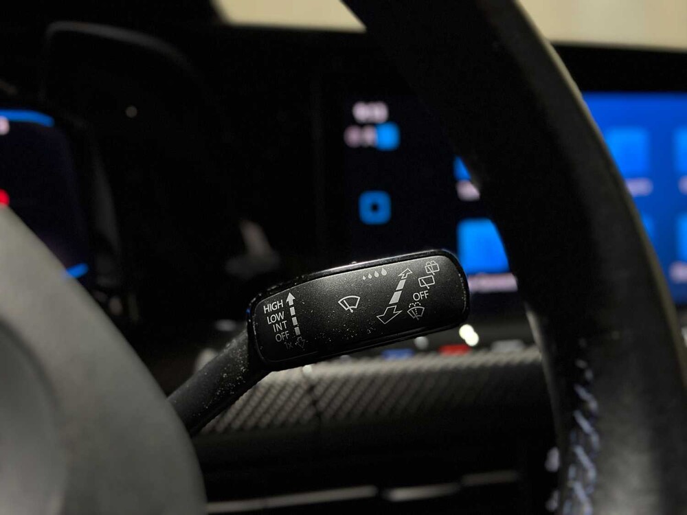 Volkswagen Golf VIII R 4Motion 20th Annniversary -AKRAPOVIC- 2.0 TSI 333hp 2023 LIMITED (Golf 8), NL REGISTRIERUNG