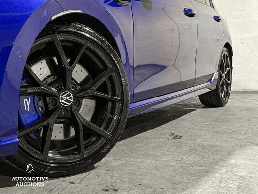 Volkswagen Golf VIII R 4Motion 20th Annniversary -AKRAPOVIC- 2.0 TSI 333pk 2023 LIMITED (Golf 8), NL-KENTEKEN