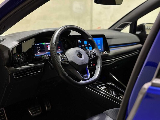 Volkswagen Golf VIII R 4Motion 20th Annniversary -AKRAPOVIC- 2.0 TSI 333pk 2023 LIMITED (Golf 8), NL-KENTEKEN