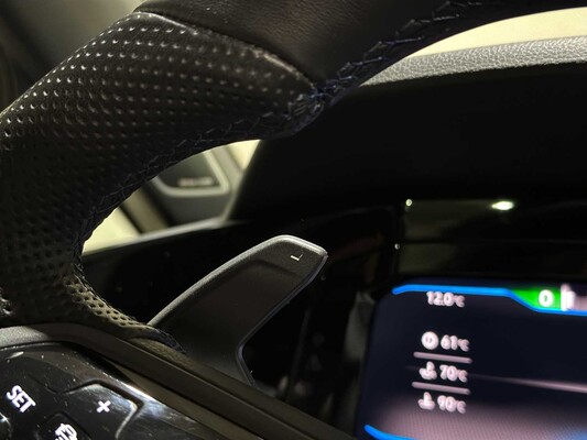 Volkswagen Golf VIII R 4Motion 20th Annniversary -AKRAPOVIC- 2.0 TSI 333pk 2023 LIMITED (Golf 8), NL-KENTEKEN