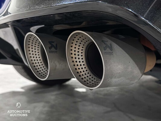Volkswagen Golf VIII R 4Motion 20th Annniversary -AKRAPOVIC- 2.0 TSI 333pk 2023 LIMITED (Golf 8), NL-KENTEKEN