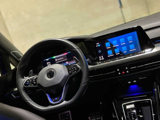 Volkswagen Golf VIII R 4Motion 20th Annniversary -AKRAPOVIC- 2.0 TSI 333pk 2023 LIMITED (Golf 8), NL-KENTEKEN