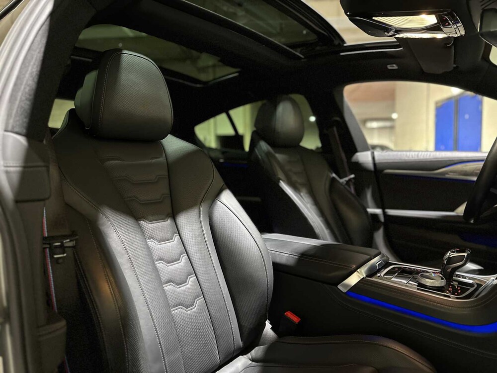 BMW M850i xDrive 4.4 V8 High Executive 530pk 2022 G16 8-serie Gran Coupé, GHF-05-B