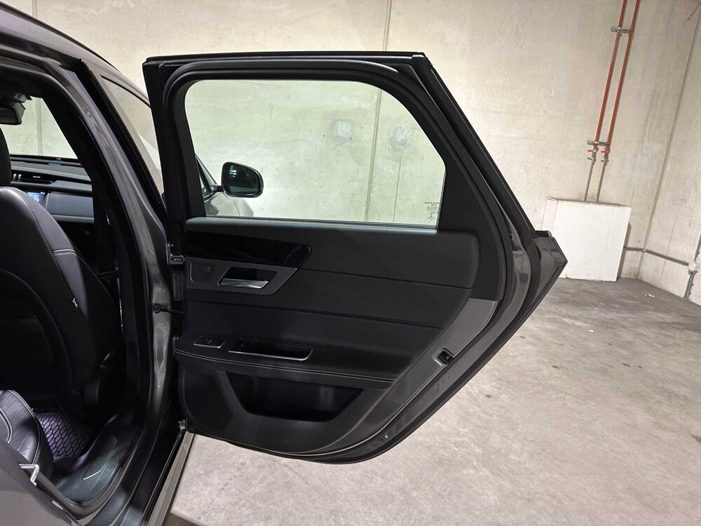 Jaguar XF Sportbrake 2.0d Portfolio 179pk 2017 (Origineel-NL), PZ-465-J