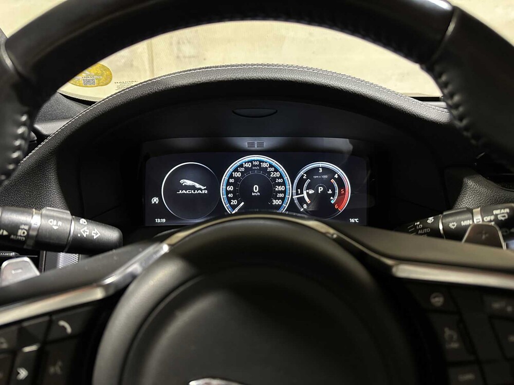 Jaguar XF Sportbrake 2.0d Portfolio 179pk 2017 (Origineel-NL), PZ-465-J
