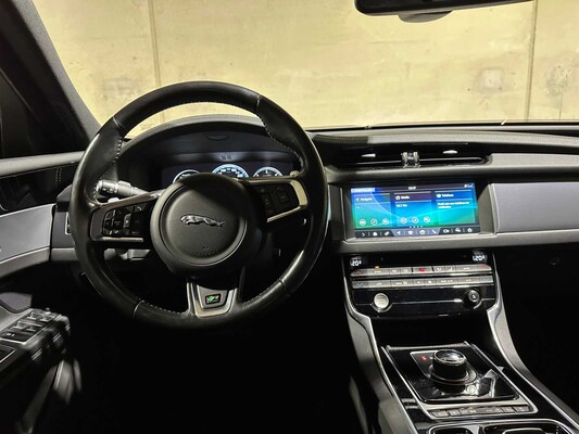 Jaguar XF Sportbrake 2.0d Portfolio 179pk 2017 (Origineel-NL), PZ-465-J