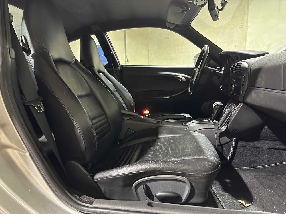 Porsche 911 3.4 Coupé Carrera 996 300pk 1998, 73-XV-XL