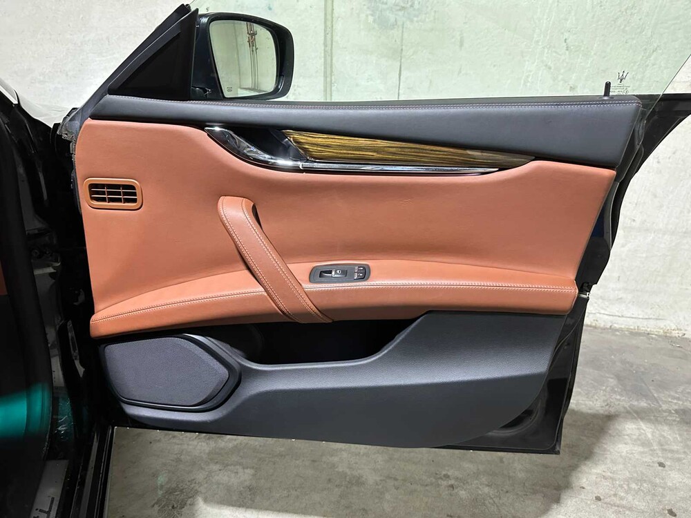 Maserati Quattroporte 3.0 V6 S Q4 411pk 2015, N-046-LT