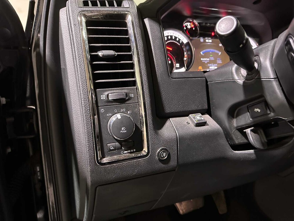 Dodge Ram 1500 5.7 V8 Quad Cab 6'4 401pk 2018, V-442-LL Bedrijfswagen