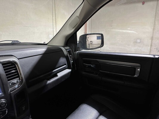 Dodge Ram 1500 5.7 V8 Quad Cab 6'4 401pk 2018, V-442-LL Bedrijfswagen