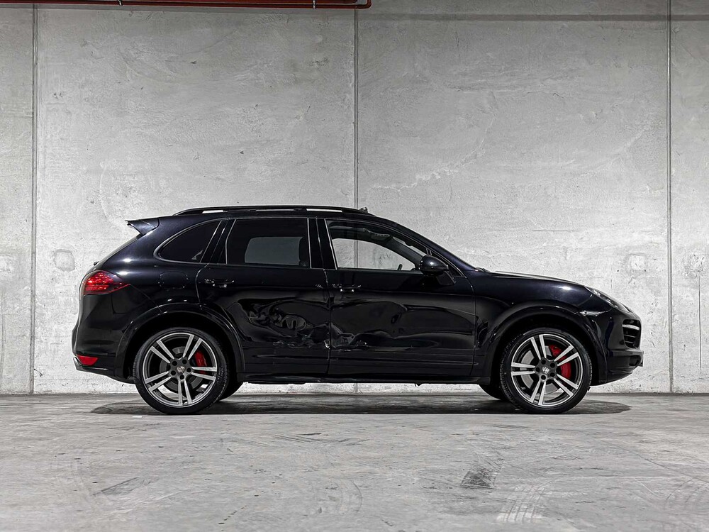Porsche Cayenne Turbo 4.8 V8 500pk 2012, 8-SGB-44
