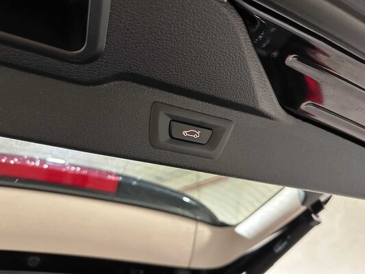 BMW X5 sDrive25d High Executive F15 231pk 2016, K-933-PP