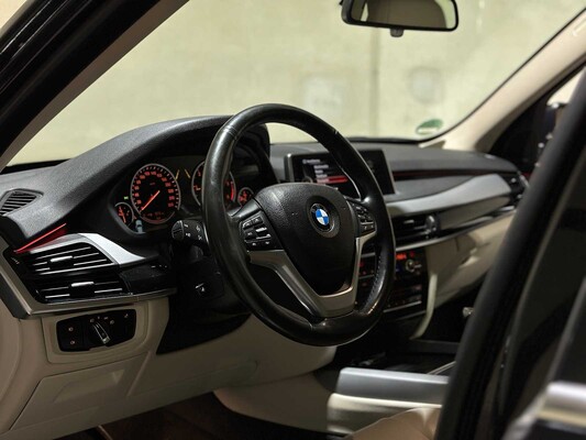 BMW X5 sDrive25d High Executive F15 231pk 2016, K-933-PP