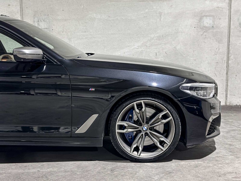 BMW M550i xDrive High Executive G30 462pk 2018 (Origineel-NL), RS-253-R