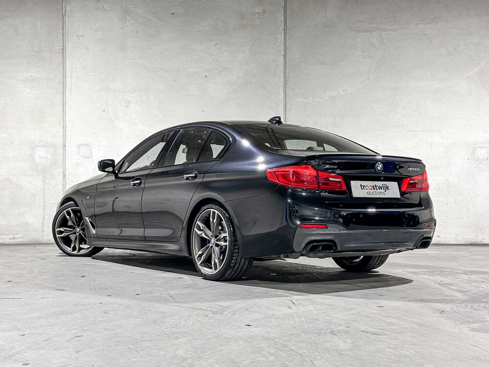 BMW M550i xDrive High Executive G30 462pk 2018 (Origineel-NL), RS-253-R