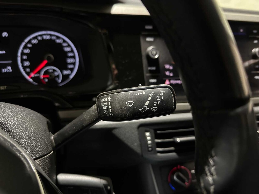 Volkswagen Polo 1.0 TSI Comfortline 95hp 2021, L-507-FG