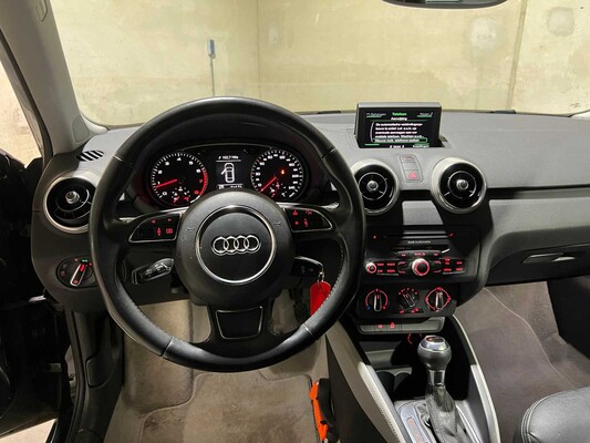 Audi A1 1.4 TFSI 119g. Attraction Pro Line Business 122hp 2010, 25-NRD-8