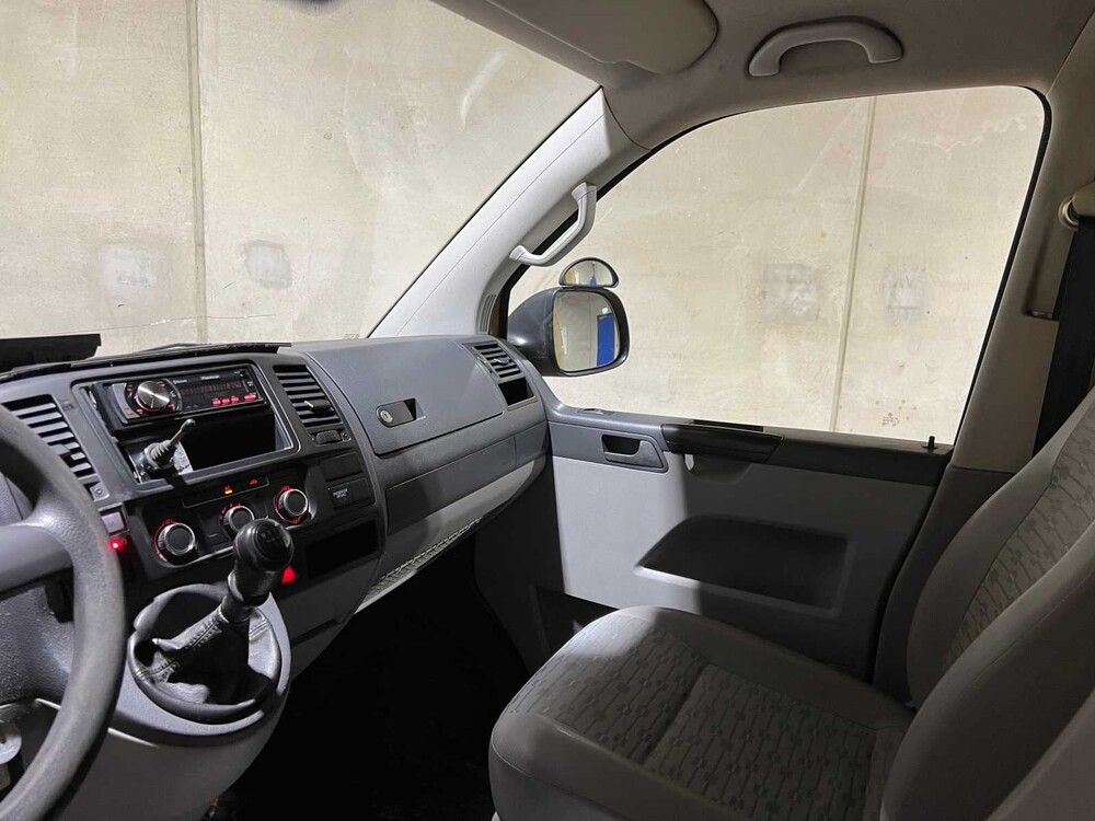 Volkswagen Transporter 2.0 TDI L2H1 4Motion DC Trendline 140PS 2010, 8-VHK-96 Nutzfahrzeug