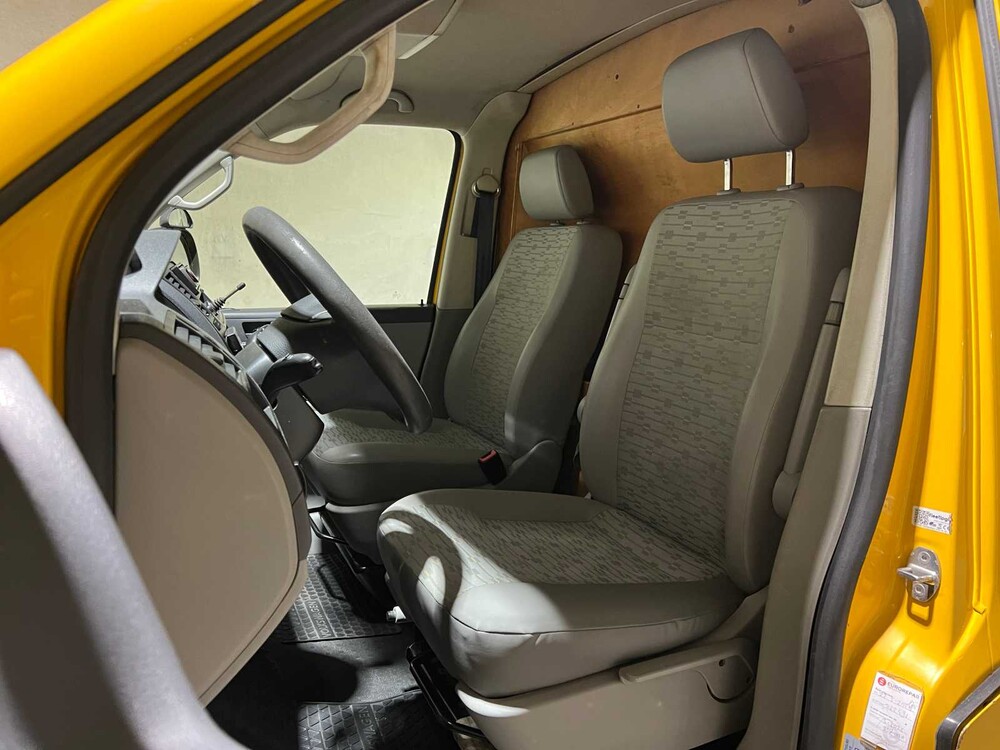 Volkswagen Transporter 2.0 TDI L2H1 4Motion DC Trendline 140PS 2010, 8-VHK-96 Nutzfahrzeug