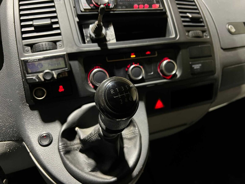 Volkswagen Transporter 2.0 TDI L2H1 4Motion DC Trendline 140PS 2010, 8-VHK-96 Nutzfahrzeug