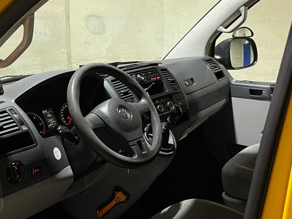 Volkswagen Transporter 2.0 TDI L2H1 4Motion DC Trendline 140PS 2010, 8-VHK-96 Nutzfahrzeug