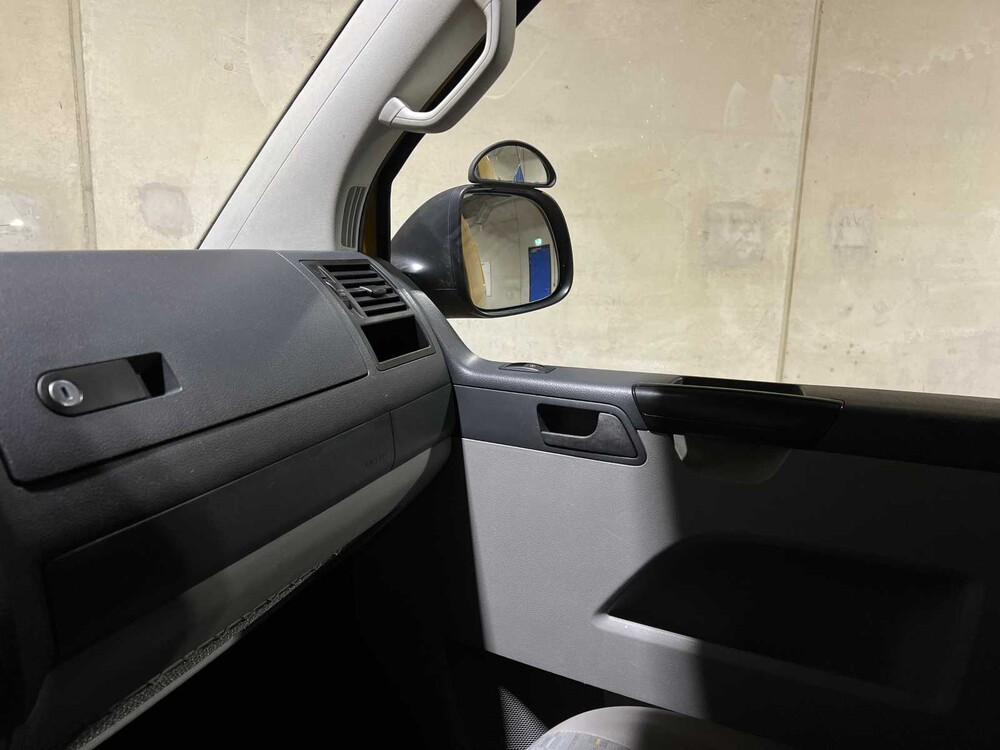 Volkswagen Transporter 2.0 TDI L2H1 4Motion DC Trendline 140PS 2010, 8-VHK-96 Nutzfahrzeug