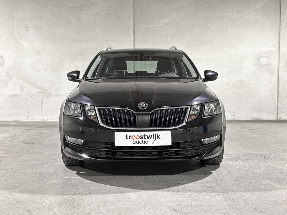 Skoda Octavia Combi 1.6 TDI Greentech Clever Edition 116hp 2019, XH-195-J