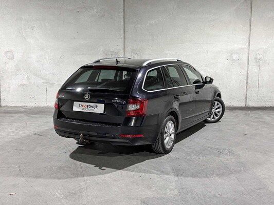 Skoda Octavia Combi 1.6 TDI Greentech Clever Edition 116hp 2019, XH-195-J