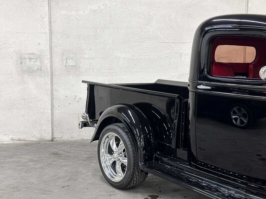 Chevrolet Pickup V8 (Resto-Mod) 290hp 1936 -Chevrolet 350 C.I.D. Long Engine-, BE-61-70