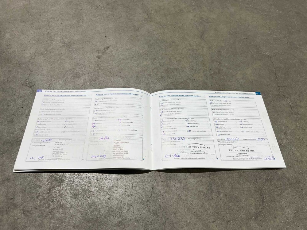 Audi A1 1.4 TFSI 119g. Attraction Pro Line Business 122PS 2010, 25-NRD-8