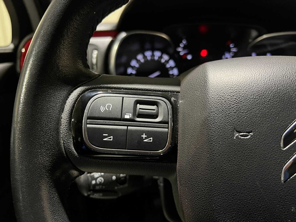 Citroen C3 1.2 PT S&S Shine 110hp 2017, PG-476-R