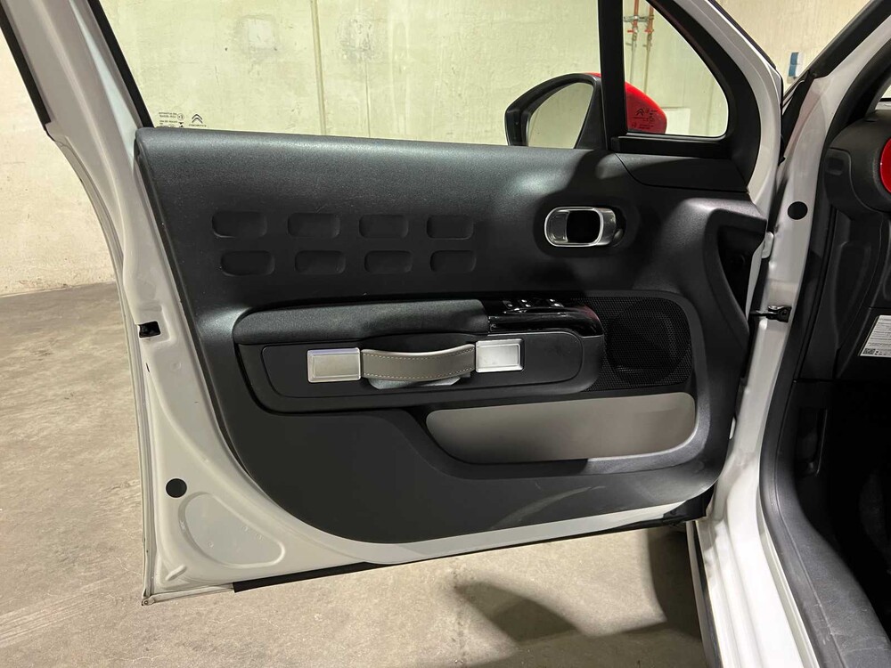 Citroen C3 1.2 PT S&S Shine 110hp 2017, PG-476-R