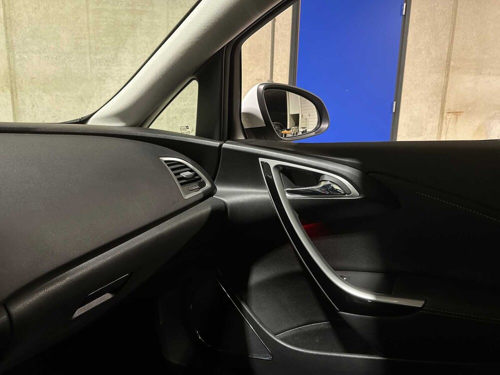 Opel Astra 1.4 Turbo Sport 140PS 2012, 49-XNS-9