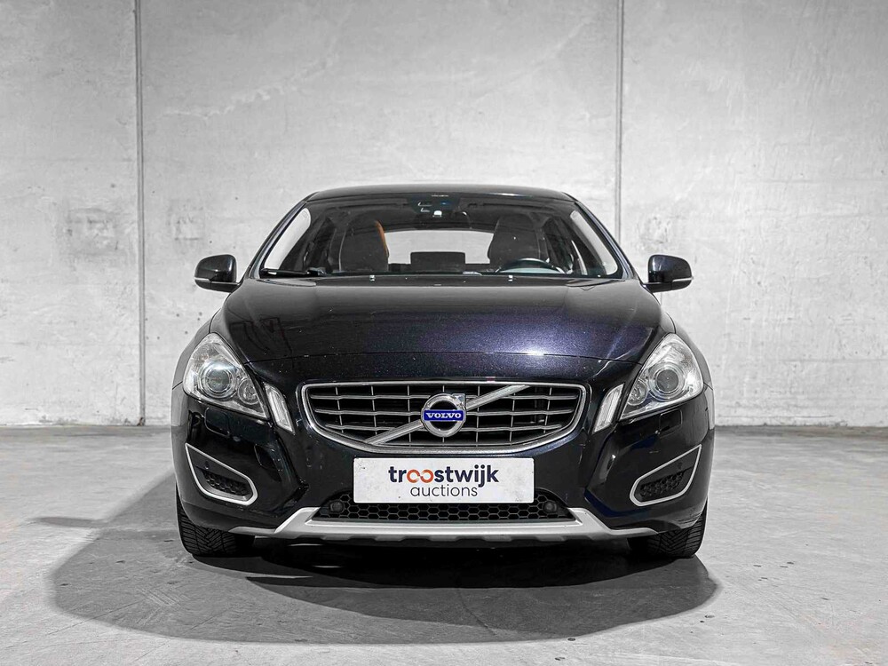 Volvo V60 1.6 T4 Summum 179PS 2011, 51-PFF-4