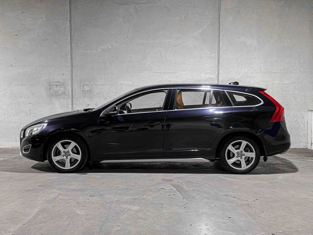 Volvo V60 1.6 T4 Summum 179PS 2011, 51-PFF-4