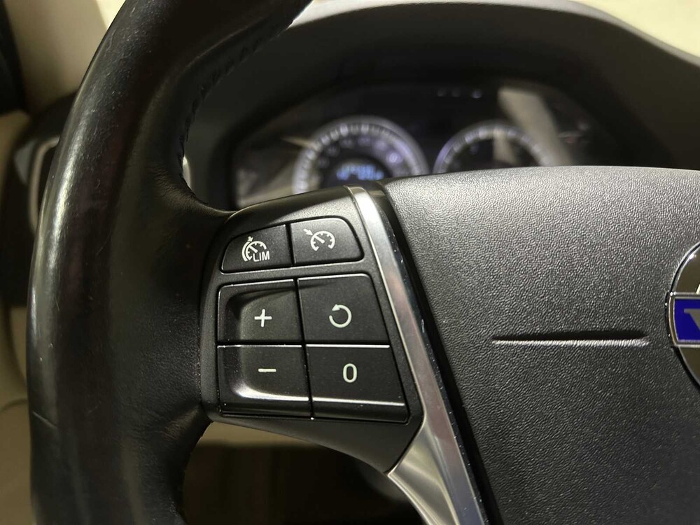 Volvo V60 1.6 T4 Summum 179PS 2011, 51-PFF-4