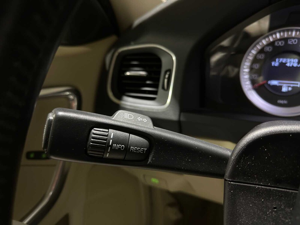 Volvo V60 1.6 T4 Summum 179PS 2011, 51-PFF-4