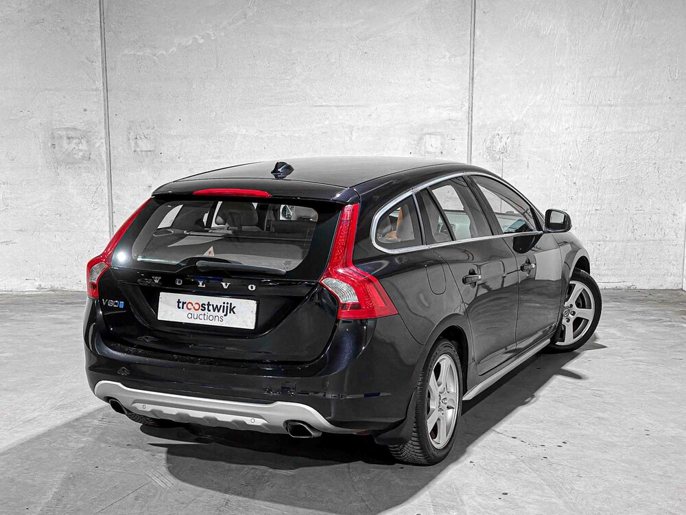 Volvo V60 1.6 T4 Summum 179PS 2011, 51-PFF-4