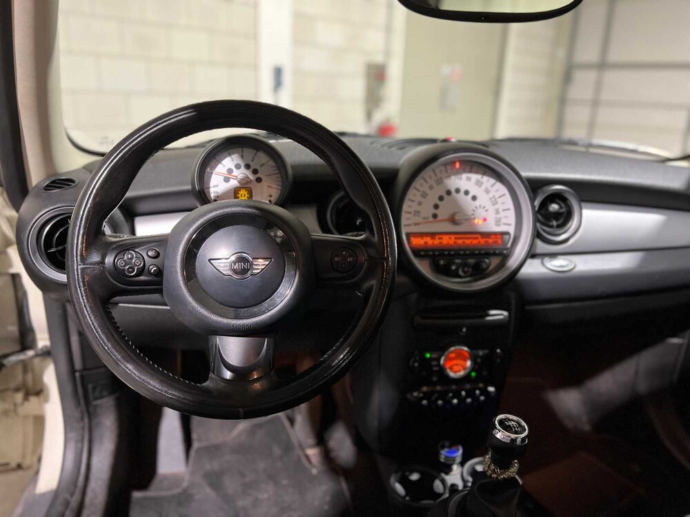 Mini 1.6 One 98PS 2011, S-637-TT