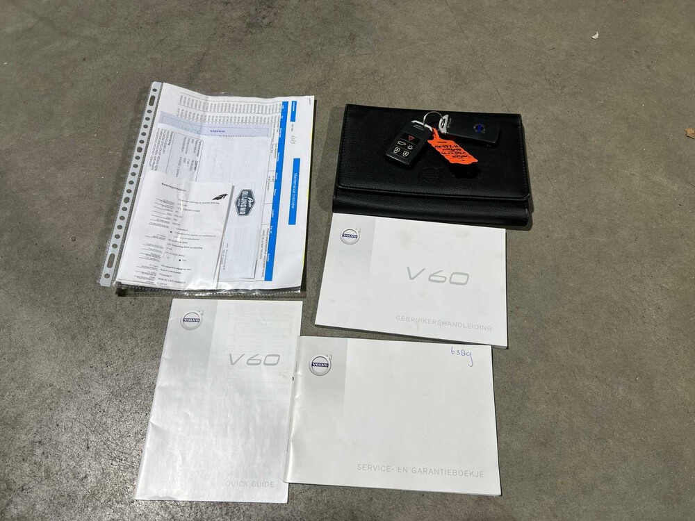 Volvo V60 2.0 D2 Momentum 120PS 2016 -Automatik-, H-765-RV