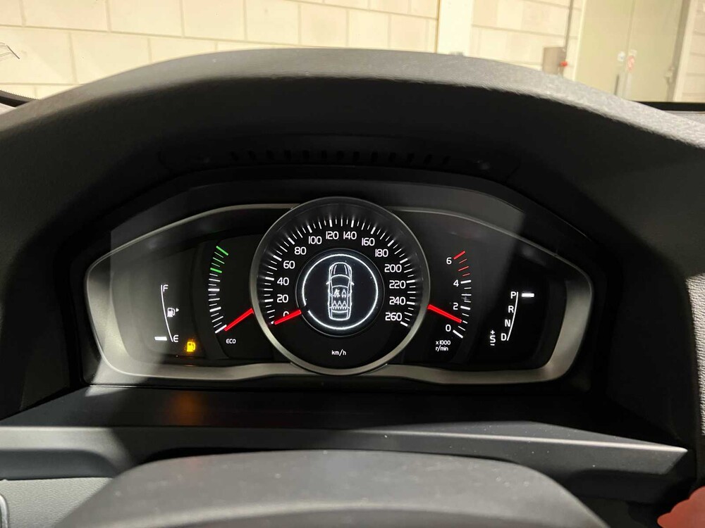 Volvo V60 2.0 D2 Momentum 120PS 2016 -Automatik-, H-765-RV