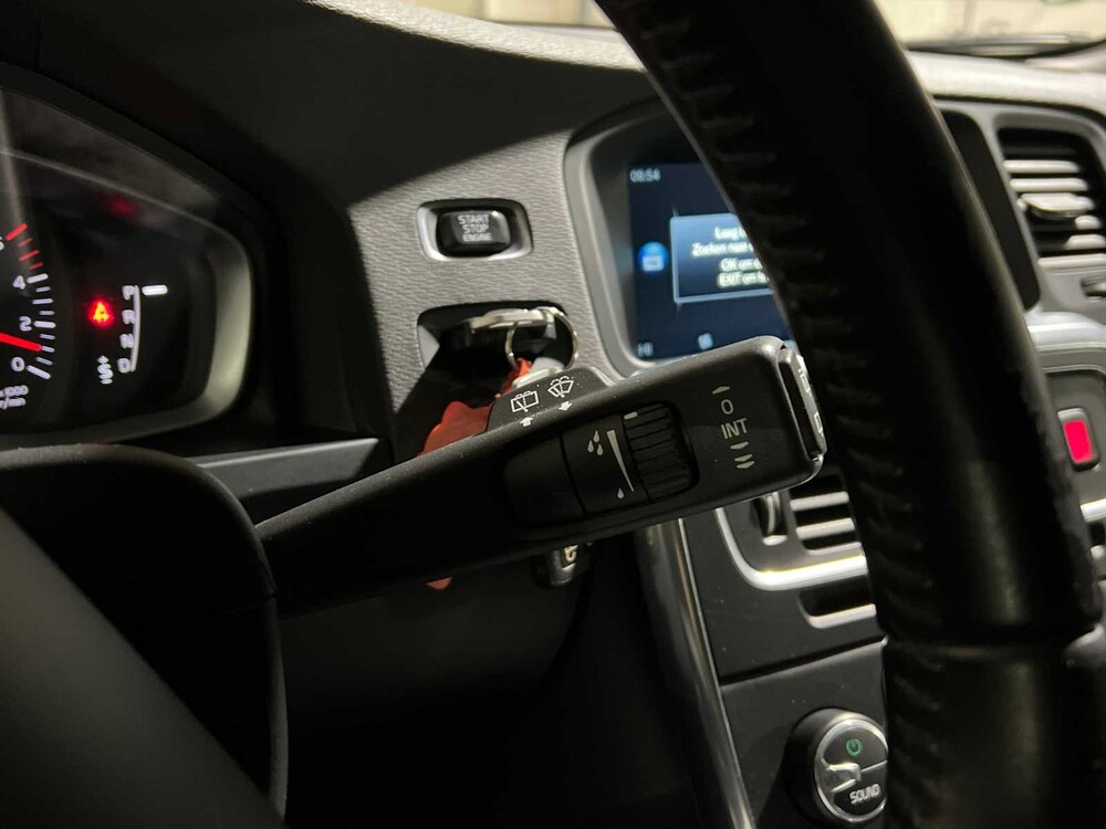 Volvo V60 2.0 D2 Momentum 120PS 2016 -Automatik-, H-765-RV