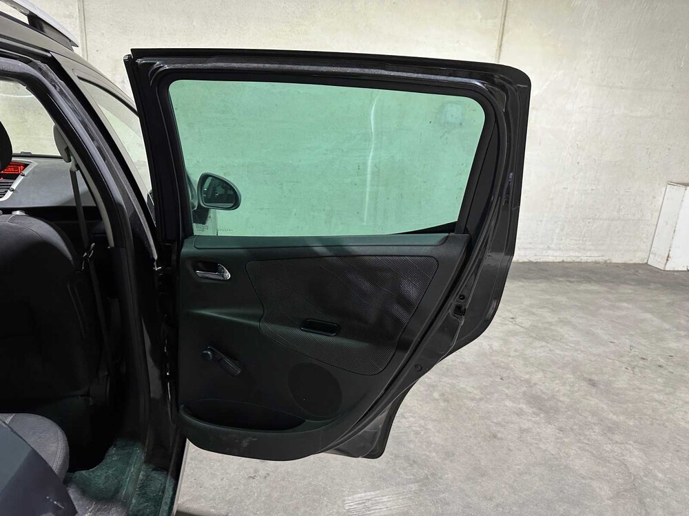 Peugeot 207 SW 1.6 VTi XS 120PS 2007, 86-ZG-GS