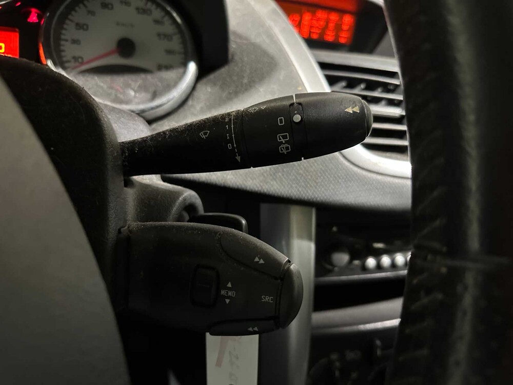 Peugeot 207 SW 1.6 VTi XS 120PS 2007, 86-ZG-GS