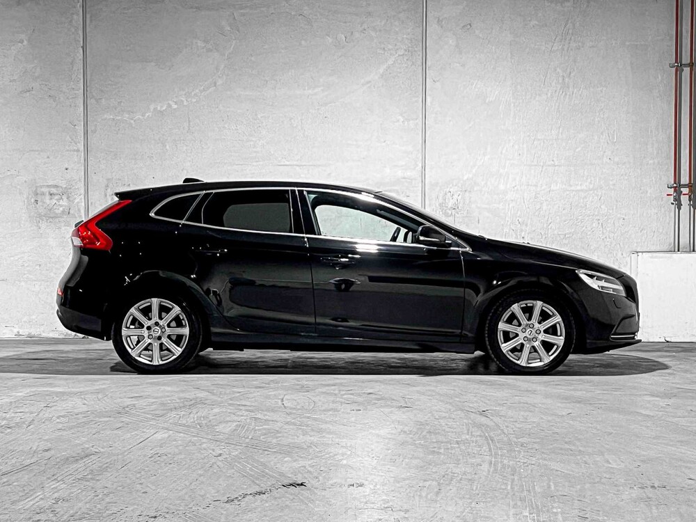 Volvo V40 2.0 D2 Nordic+ Inscription 120PS 2016, KN-272-N