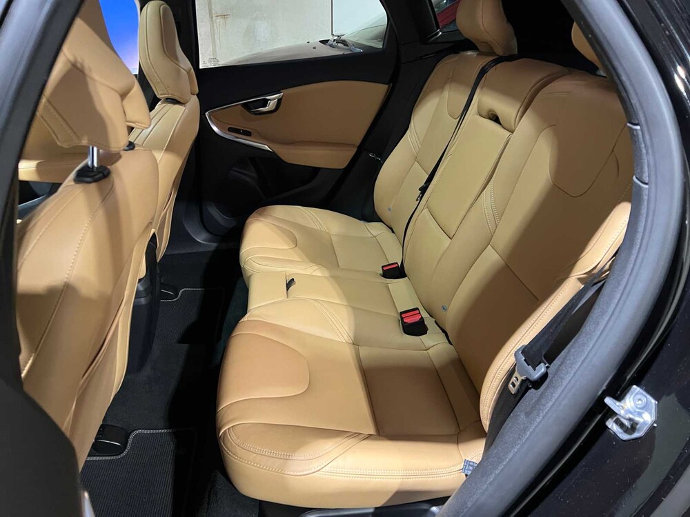 Volvo V40 2.0 D2 Nordic+ Inscription 120PS 2016, KN-272-N