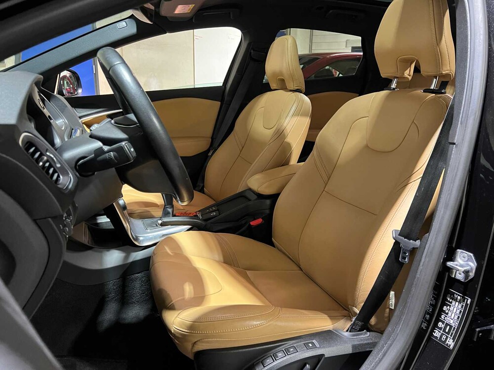 Volvo V40 2.0 D2 Nordic+ Inscription 120PS 2016, KN-272-N