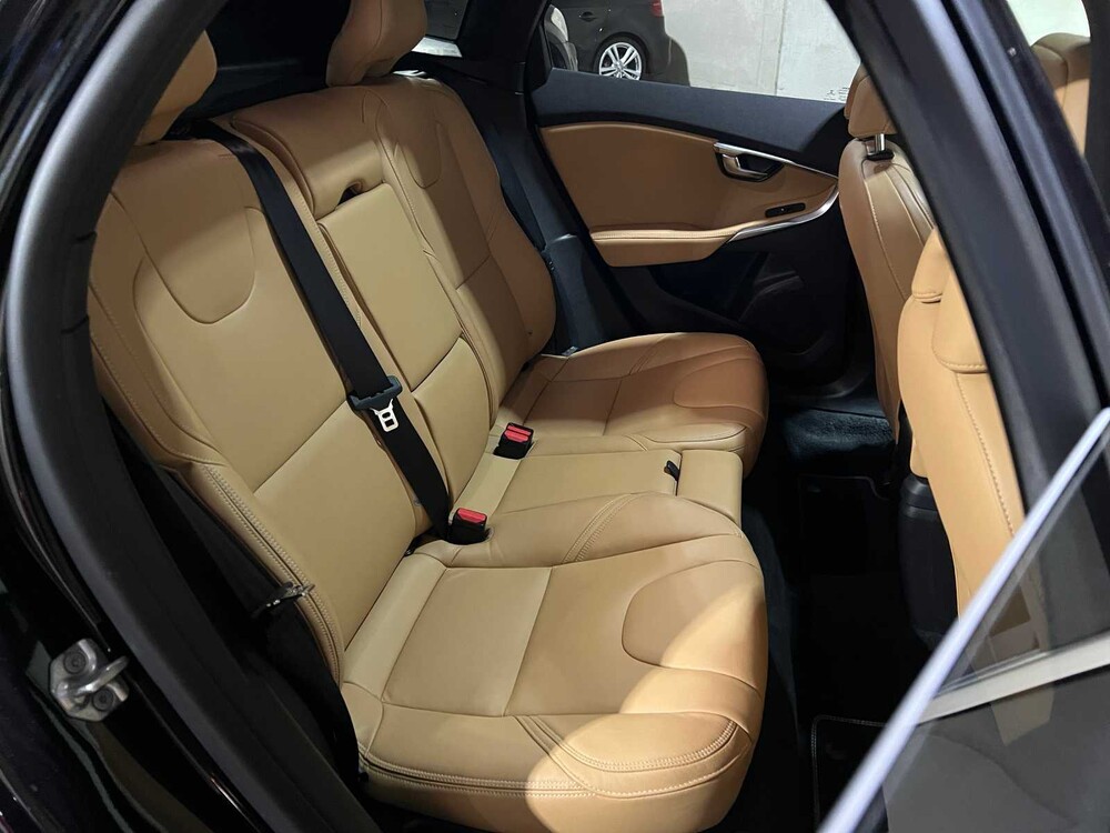 Volvo V40 2.0 D2 Nordic+ Inscription 120PS 2016, KN-272-N